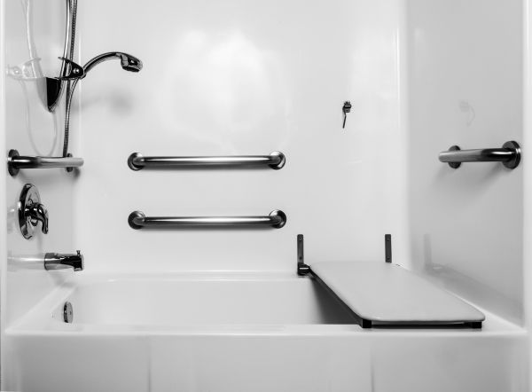 Accessible Tub Installation in Columbia City