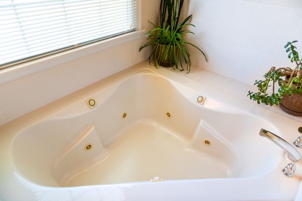 Soaking Tub Installation in Columbia City
