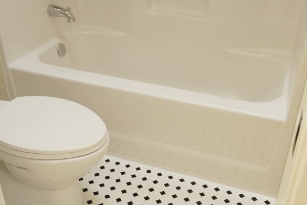 Fiberglass Tub Replacement in Columbia City